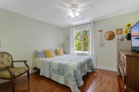 Casa en venta en Pembroke Pines, Florida, 4 dormitorios, 267.56 m2 № 1790192 - foto 29