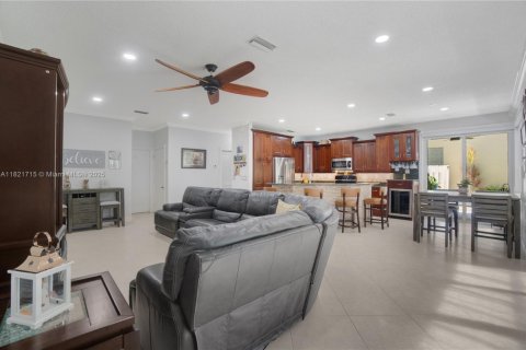 Casa en venta en Pembroke Pines, Florida, 4 dormitorios, 267.56 m2 № 1790192 - foto 15