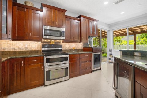Casa en venta en Pembroke Pines, Florida, 4 dormitorios, 267.56 m2 № 1790192 - foto 12