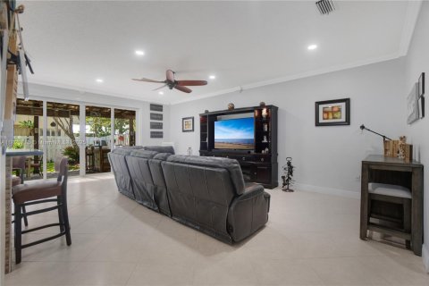 Casa en venta en Pembroke Pines, Florida, 4 dormitorios, 267.56 m2 № 1790192 - foto 14