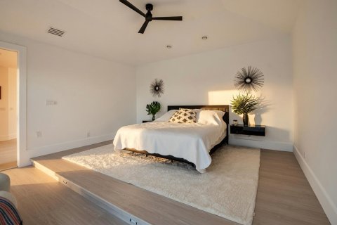 House in Boca Raton, Florida 4 bedrooms, 406.73 sq.m. № 2241233 - photo 19