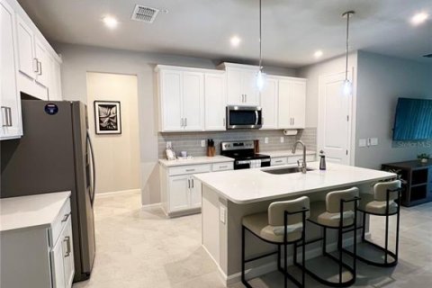 Casa en alquiler en Venice, Florida, 2 dormitorios, 139.45 m2 № 1918658 - foto 4