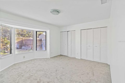 House in Sarasota, Florida 3 bedrooms, 205.69 sq.m. № 1551986 - photo 18