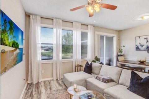 Touwnhouse à vendre à Tampa, Floride: 2 chambres, 118.73 m2 № 1886399 - photo 9