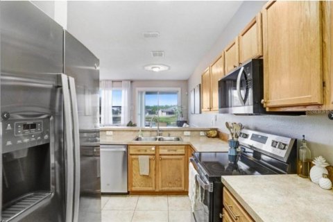 Touwnhouse à vendre à Tampa, Floride: 2 chambres, 118.73 m2 № 1886399 - photo 5