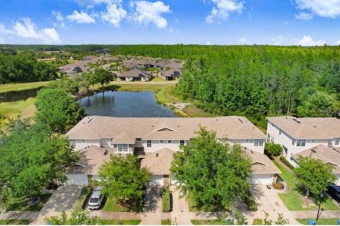 Touwnhouse à vendre à Tampa, Floride: 2 chambres, 118.73 m2 № 1886399 - photo 4
