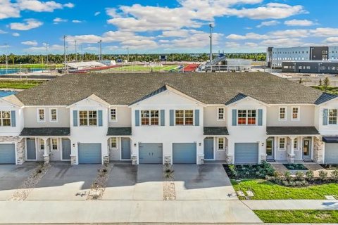 Townhouse in Venice, Florida 3 bedrooms, 135.92 sq.m. № 2100835 - photo 2