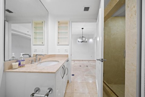 Adosado en venta en Deerfield Beach, Florida, 3 dormitorios, 216.18 m2 № 2188758 - foto 10