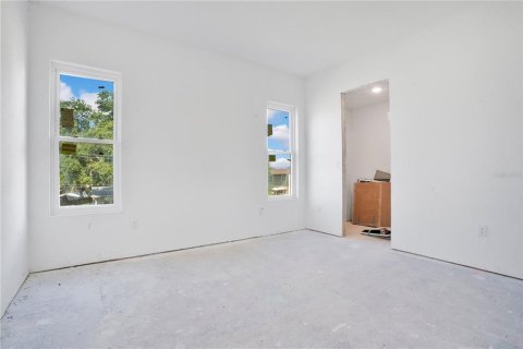 House in Polk City, Florida 4 bedrooms, 457.36 sq.m. № 2102499 - photo 28
