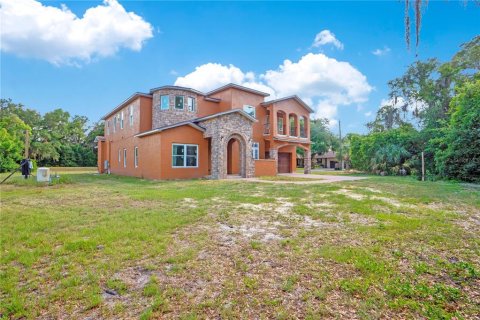 House in Polk City, Florida 4 bedrooms, 457.36 sq.m. № 2102499 - photo 3