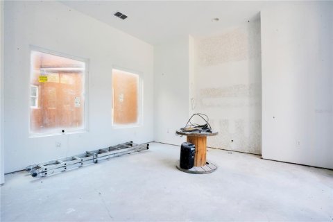 House in Polk City, Florida 4 bedrooms, 457.36 sq.m. № 2102499 - photo 7