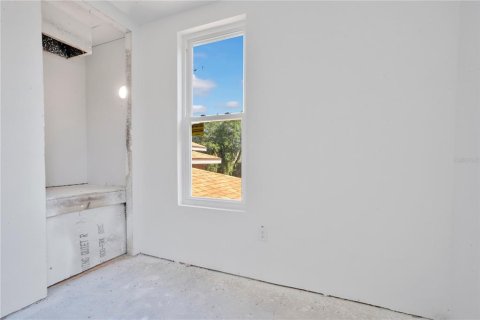 House in Polk City, Florida 4 bedrooms, 457.36 sq.m. № 2102499 - photo 21
