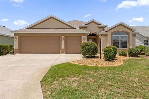 Casa en The Villages, Florida 3 dormitorios, 180.14 m2 № 2100807