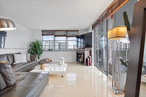 Copropriété à vendre à Aventura, Floride: 2 chambres, 157.28 m2 № 2015776 - photo 25