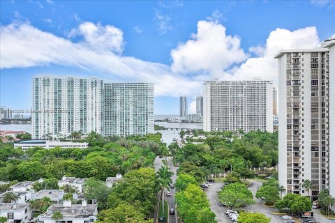 Copropriété à vendre à Aventura, Floride: 2 chambres, 157.28 m2 № 2015776 - photo 29