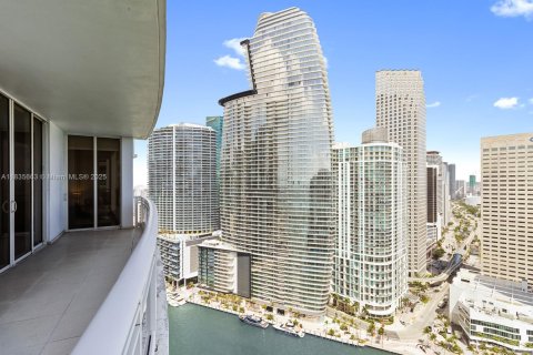 Condominio en venta en Miami, Florida, 2 dormitorios, 165.74 m2 № 1819867 - foto 2