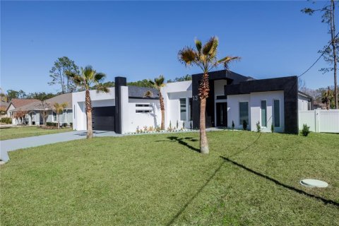Casa en Palm Coast, Florida 3 dormitorios, 214.98 m2 № 2101998