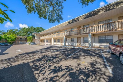 Appartement à Largo, Floride 2 chambres, 68.75 m2 № 2356631