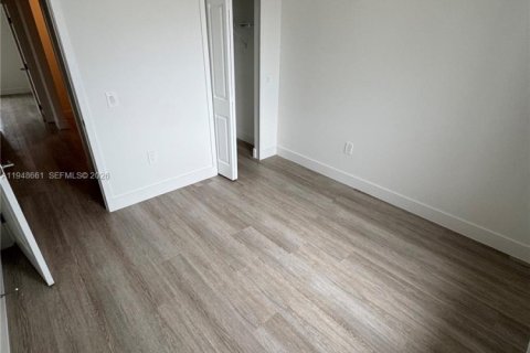 Купить таунхаус в Хомстед, Флорида 3 спальни, 135.45м2, № 2004528 - фото 10