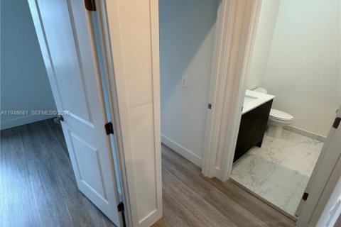 Купить таунхаус в Хомстед, Флорида 3 спальни, 135.45м2, № 2004528 - фото 13