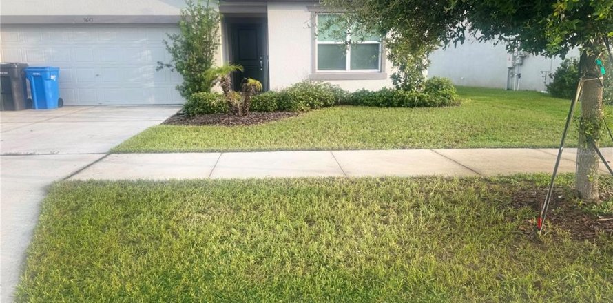 House in SUMMERS CAY in Thonotosassa, Florida 3 bedrooms, 171.31 sq.m. № 2198464
