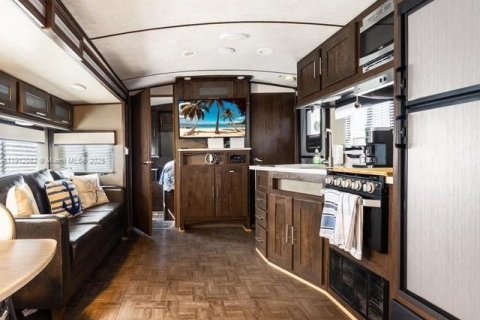 Apartamento en alquiler en Key Largo, Florida, 2 dormitorios № 1968136 - foto 5