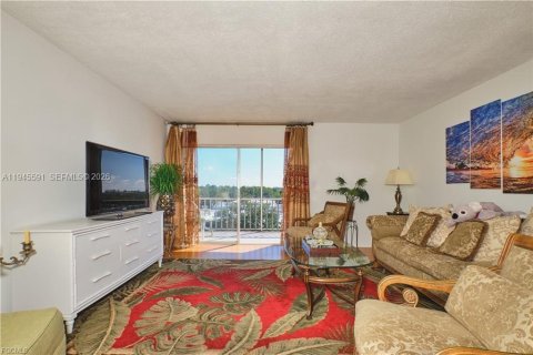 Купить кондоминиум в Форт Майерс, Флорида 1 спальня, 78.04м2, № 2003361 - фото 24