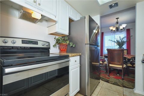 Купить кондоминиум в Форт Майерс, Флорида 1 спальня, 78.04м2, № 2003361 - фото 9