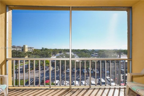 Купить кондоминиум в Форт Майерс, Флорида 1 спальня, 78.04м2, № 2003361 - фото 29