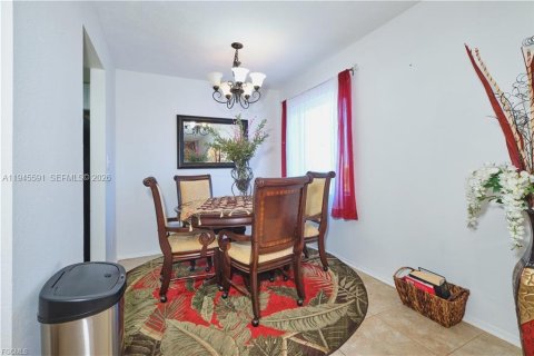 Купить кондоминиум в Форт Майерс, Флорида 1 спальня, 78.04м2, № 2003361 - фото 15