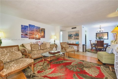 Купить кондоминиум в Форт Майерс, Флорида 1 спальня, 78.04м2, № 2003361 - фото 27