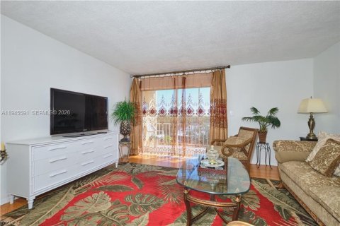 Купить кондоминиум в Форт Майерс, Флорида 1 спальня, 78.04м2, № 2003361 - фото 21