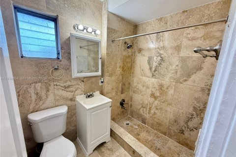 Condo in Miami Beach, Florida, 1 bedroom  № 1996461 - photo 6