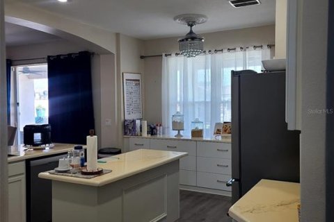 House in Kissimmee, Florida 7 bedrooms, 383.97 sq.m. № 2359379 - photo 6