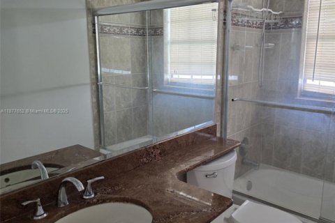 House in Boca Raton, Florida 2 bedrooms, 87.14 sq.m. № 1922700 - photo 4