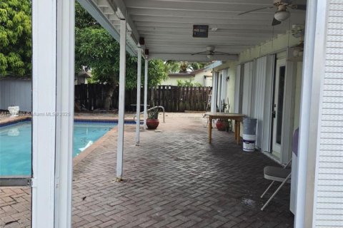 House in Boca Raton, Florida 2 bedrooms, 87.14 sq.m. № 1922700 - photo 10