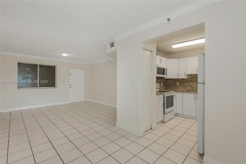 Condominio en venta en Hialeah, Florida, 3 dormitorios, 100.24 m2 № 2010737 - foto 8