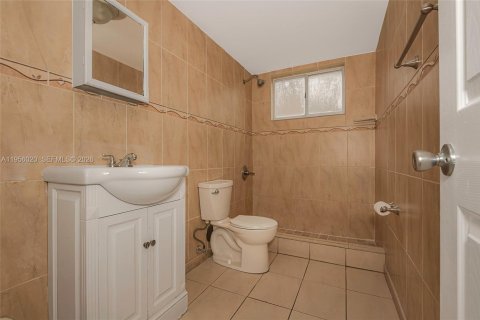 Condominio en venta en Hialeah, Florida, 3 dormitorios, 100.24 m2 № 2010737 - foto 16