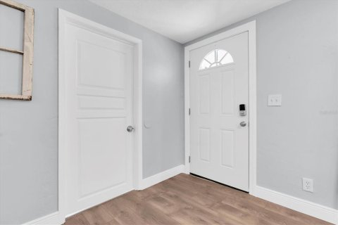 Casa en venta en Saint Petersburg, Florida, 2 dormitorios, 75.81 m2 № 2225289 - foto 5