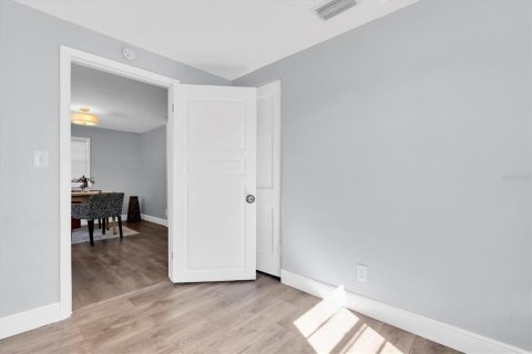 Casa en venta en Saint Petersburg, Florida, 2 dormitorios, 75.81 m2 № 2225289 - foto 20