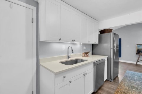 Casa en venta en Saint Petersburg, Florida, 2 dormitorios, 75.81 m2 № 2225289 - foto 7