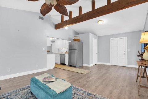 Casa en venta en Saint Petersburg, Florida, 2 dormitorios, 75.81 m2 № 2225289 - foto 16