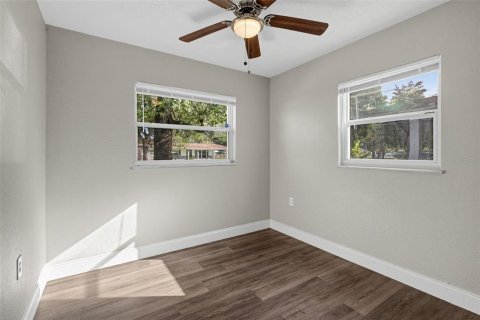 Villa ou maison à vendre à Orlando, Floride: 4 chambres, 103.68 m2 № 2434813 - photo 18