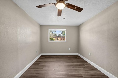 Villa ou maison à vendre à Orlando, Floride: 4 chambres, 103.68 m2 № 2434813 - photo 24