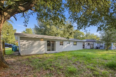 Villa ou maison à vendre à Orlando, Floride: 4 chambres, 103.68 m2 № 2434813 - photo 28