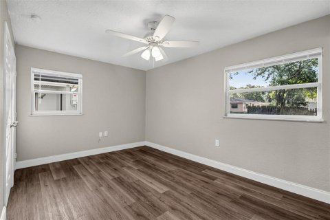 Villa ou maison à vendre à Orlando, Floride: 4 chambres, 103.68 m2 № 2434813 - photo 16