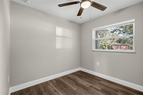 Villa ou maison à vendre à Orlando, Floride: 4 chambres, 103.68 m2 № 2434813 - photo 22