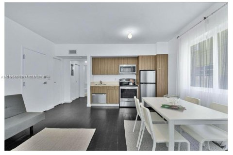 Снять в аренду кондоминиум в Майами-Бич, Флорида 1 спальня, 48.4м2, № 2003764 - фото 4