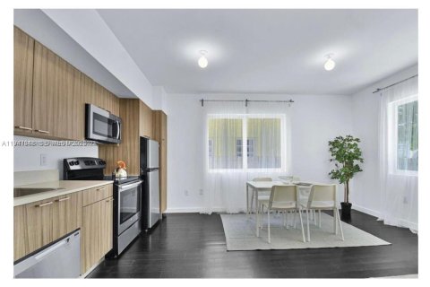 Снять в аренду кондоминиум в Майами-Бич, Флорида 1 спальня, 48.4м2, № 2003764 - фото 3