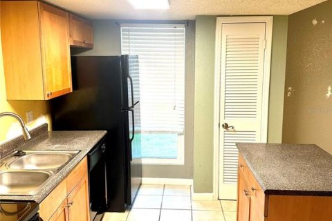 Condominio en venta en Gainesville, Florida, 1 dormitorio, 70.61 m2 № 1815776 - foto 7